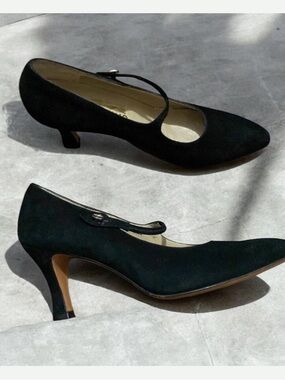 Salvatore Ferragamo Suede Pointed Heel 3’ Shoes Size 8.5